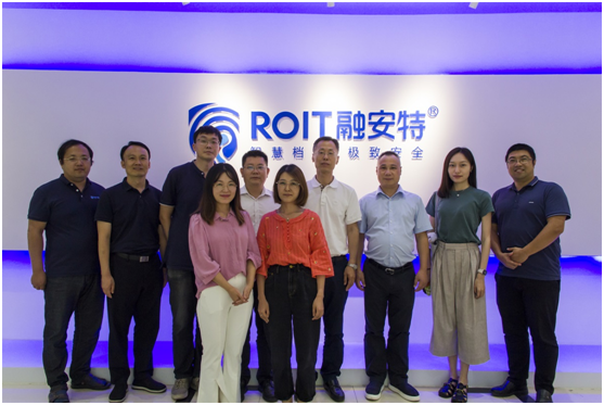 航天檔案館領(lǐng)導(dǎo)一行蒞臨融安特參觀考察